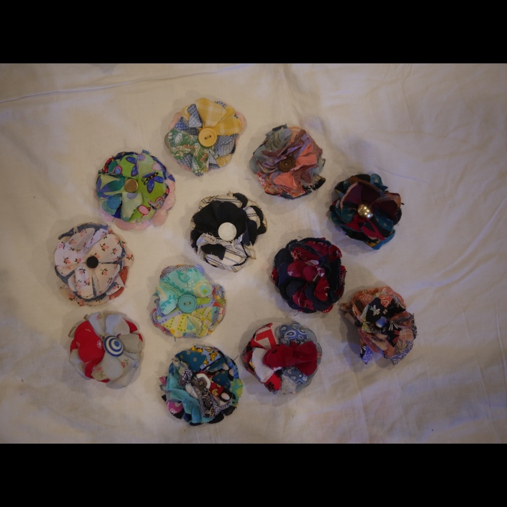 Brooches(pin) assortment